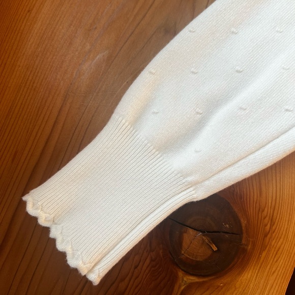 Old Money Molly Bracken Cardigan - Picture 2 of 6